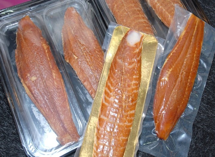 Có nên dùng bao bì hút chân không cho hải sản tươi sống không?